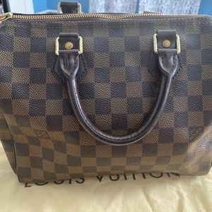 Louis Vuitton Speedy 25